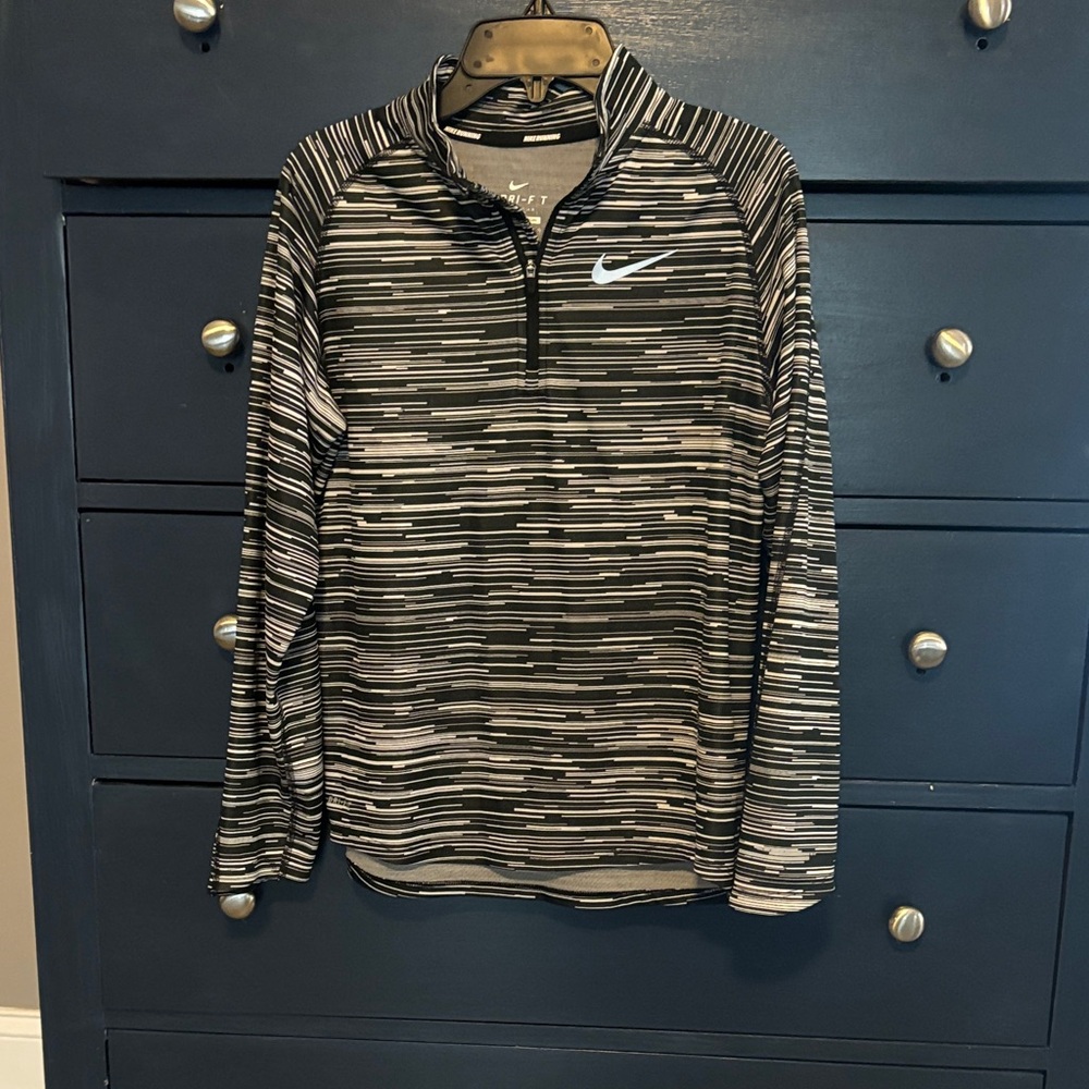 Nike youth large Striped Black and White quarter zip